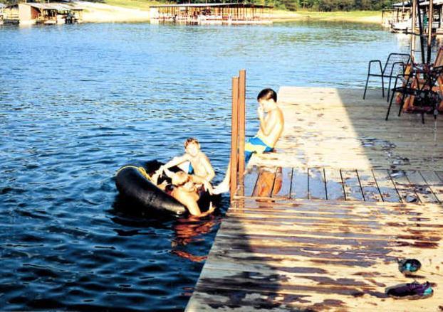 Kings Cove Resort ブランソン・ウェスト エクステリア 写真